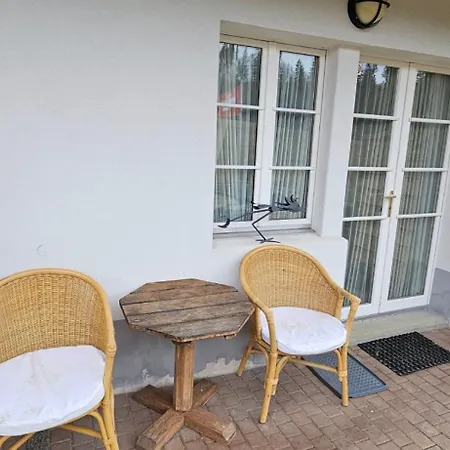 Miramont Horse Trekking Hotell *