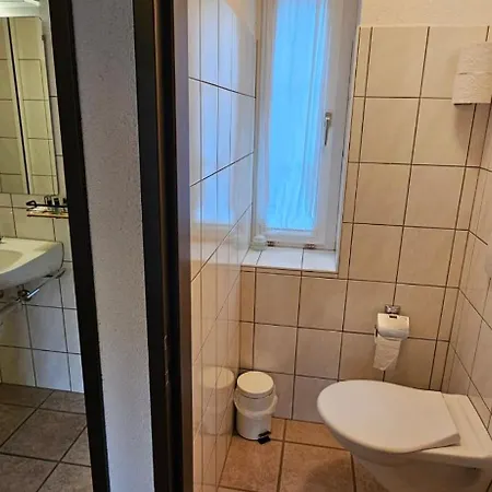 Miramont Horse Trekking Hotell *