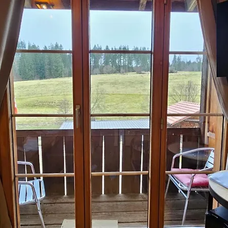 Miramont Horse Trekking * Saicourt