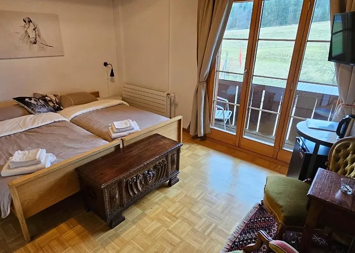 Miramont Horse Trekking Hotel *