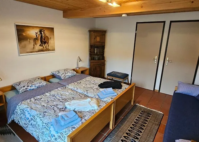 Miramont Horse Trekking Hotel *